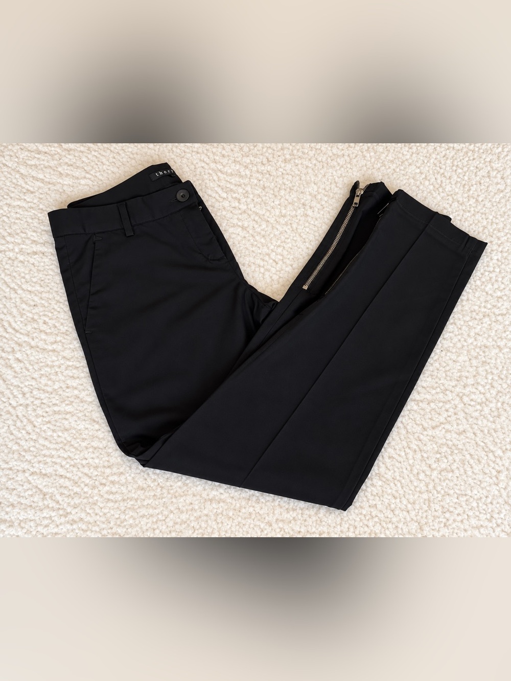 Theory Black Ankle Pants Size 2 Zip Hem Quiet Luxury Minimalist Designer